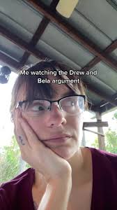 Me watching the @Drew Afualo @Bela Delgado argument #fyp #EndlessJourney  #MadeWithKeurigContest they both have validpoints but i think I’m drifting  to #teambela