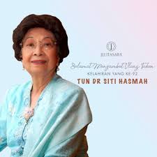 The true story will start from dr siti hasmah's younger schooling days, where she met a young aspiring doctor named mahathir mohamed. Facebook