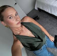 Hailey Ogden's Instagram, Twitter & Facebook