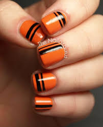 These Creepy Kooky Nail Art Ideas Are Only For The Halloween Obsessed With Images Halloween Nails Easy Gel Nail Art Designs Halloween Nail Designs