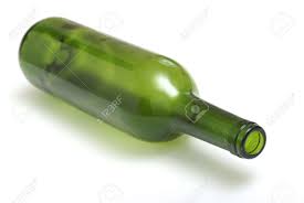 We did not find results for: Une Bouteille De Vin Vide Pose De Son Cote Banque D Images Et Photos Libres De Droits Image 5355737