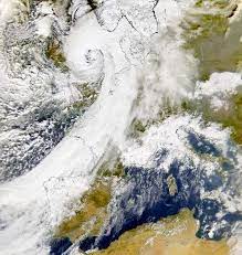 Extratropical cicloane sunt capabile să producă nimic de la nebulozitate și ușoare averse grele furtuni , furtuni ciclon extratropical. Ciclon Extratropical Wikipedia La Enciclopedia Libre