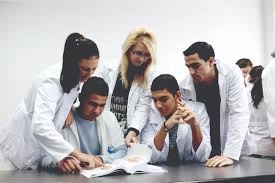 Admitere medicină 2019 la universitatea de medicină şi farmacie carol davila din bucureşti, în domeniile medicină, medicină dentară şi farmacie admitere facultate medicină 2019 taxa de studiu stabilită de senatul umf carol davila pentru ciclul de studii universitare de licenţă pentru. Umf Iasi Are Cei Mai MulÅ£i StudenÅ£i StrÄƒini Din ToatÄƒ Å£ara News Umf Iasi