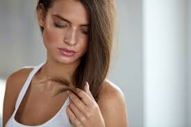 枝毛どうする？切る？【対処法から原因＆対策ヘアケアまで】摩擦が大敵？ ｜ ｜ 肌らぶ