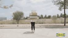Légère et facile à installer, elle est équipée de deux pattes d'accroche. Ikea Gifs Tenor
