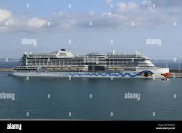 Aida blue hi-res stock photography and images - Alamy