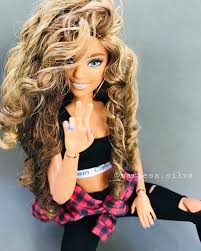 Im a barbie girlin the barbie world. L Immagine Puo Contenere Una O Piu Persone E Persone In Piedi Roblox Moletom Chique