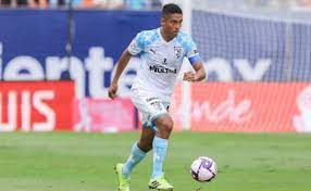 Select from premium luis romo of the highest quality. Cruz Azul No Se Rinde E Insiste Por Luis Romo De Los Gallos De Queretaro Soy Futbol