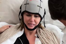 Beatrice Machado Bezerra assopra nove velinhas