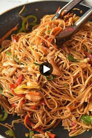 La Recette Ultime De Poulet Epice Lo Mein De 30 Minutes Recettes De Cuisine Cuisine Asiatique Recette Asiatique