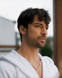 Bu adam hepp gülsünn 🥹💖💖💖💖