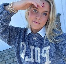 Erin Harper's Instagram, Twitter & Facebook