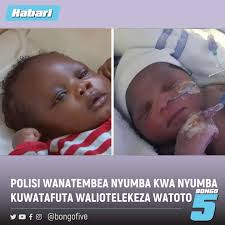 Polisi wanawasaka wazazi wa watoto watatu waliotelekezwa dakika chache  baada ya kuzaliwa mashariki mwa London, na wamesema kuwa sasa wanachunguza  takriban nyumba 400 zilizo karibu. Mtoto Elsa aliachwa kwenye begi la  kubebea