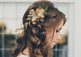 Il existe 11713 fournisseurs de coiffure en bandeaux principalement situés en east asia. Les Plus Belles Coiffures De Demoiselle D Honneur Elle