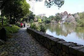 Pick up/drop off is located near main lobby, no waiting is allowed. Bukit Batok Town Park Parks Nature Reserves Gardens Parks Nature National Parks Board Nparks