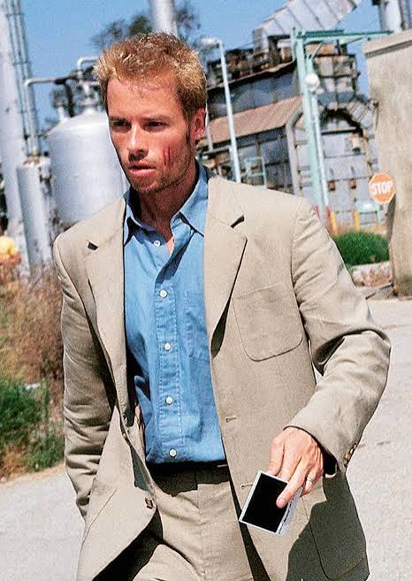 Guy Pearce in Memento » BAMF Style