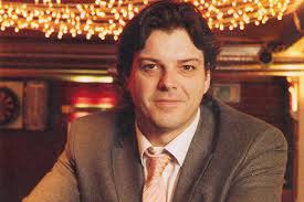 MediaCom chief announces staff restructure