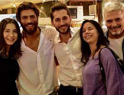Jun 10, 2021 · can yaman denied the allegations that his relationship with diletta was an advertising partnership by proposing to her. Can Yaman Love Aile Facebook