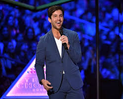 He competed on champs vs. Was Wurde Aus Den Darstellern Von Drake Josh So Sehen Die Stars Heute Aus Kino De