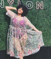 See a recent post on tumblr from @valtrashen about gabi gregg. Pin On Style Fancypants