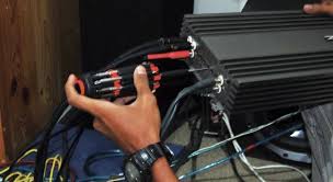 Pada tahap asas, kapasitor hanyalah komponen elektronik yang boleh digunakan untuk menyimpan tenaga, seperti bateri. Tips Setting Amplifier Amoplus Magazine