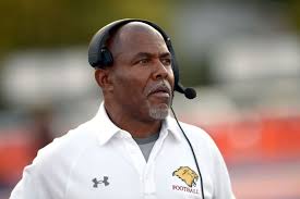 High school football 2023: In the Marmonte League, Oaks Christian might  have an edge this season