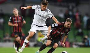 Ηελληνική αστυνομία ενημέρωσε τους ιθύνοντες της ομάδας της ιρλανδίας, ότι δεν θα επιτραπεί η είσοδος στο αυριανό. Cxwjimcjtr0s4m