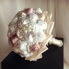 Exquisite Luxury Wedding Flowers Crystals Pearls Rhinestones Beading Sparkling Bridal Bouquet Satin Flowers Garden Church Beach Wedding Camo Wedding