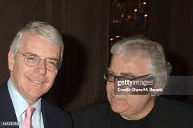 32 Photos & High Res Pictures