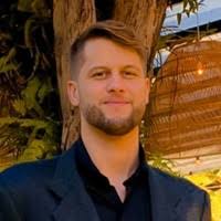 100+ "Collier" profiles