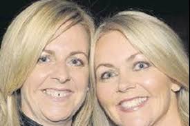 Fashionistas flock to glitzy fundraiser