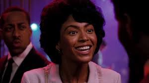 Deena Jones's Instagram, Twitter & Facebook