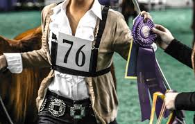 10 Fall Show Fashion Must Have Accessories Ranch House Designs Show Cattle Ranch House Designs Showing Livestock