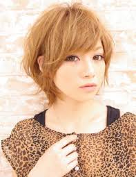 yahoo 検索 画像 で 浜崎あゆみ ショート を検索すれば 欲しい答えがきっと見つかります 浜崎あゆみ ショート パーマスタイル カラフルヘア