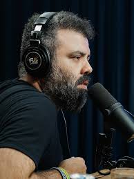 3h30 de episódio e a pergunta é: mais um voto ou menos um voto? 🌻  @jones.manoel — continuem olhando todos os dias pra ver se o perfil dele  foi recuperado!