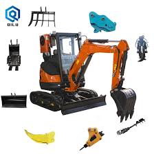 Qilu Cheap Price Chinese Mini Excavator Enclosed Cabin
