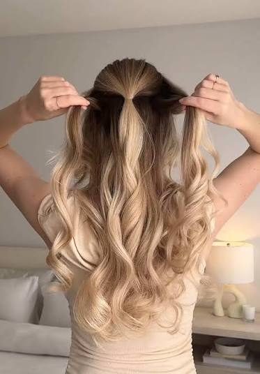 Easy Half Up Half Down Hairstyle Tutorial