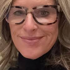 WOWWW!!! ELECTRIC PURPLE 💜🔥💜🔥💜 So unique, absolutely gorgeous babe  thank you for sharing with us xxxxxx #prom #promqueen #dress #prom2025  #purpledress #swansea