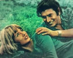 سکه‌های طلا و نقره يادبود سی امين سالگردانقلاب اسلامی ايران. 5 Ø­ÙƒØ§ÙŠØ§Øª ÙŠØ±ÙˆÙŠÙ‡Ø§ Ø¹ Ù…Ø± Ø®ÙˆØ±Ø´ÙŠØ¯ Ø¹Ù† Ù†ÙØ³Ù‡ Ø£Ø­Ø¨ Ø¯ÙŠÙ†Ø§ ÙˆØ§Ù†ÙØµÙ„ Ø¹Ù† Ù…ÙŠØ±ÙØª Ø£Ù…ÙŠÙ† Ø¨Ø³Ø¨Ø¨ Ù…ÙˆØ§Ø¹ÙŠØ¯ Ø§Ù„Ù„Ù‚Ø§Ø¡ Ø§Ù„Ù…ØµØ±ÙŠ Ù„Ø§ÙŠØª