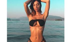 Valentina Fradegrada avvolge di bianco la nuda fisicità:meravigliosa-FOTO