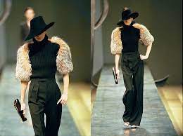 Умер дизайнер альбер эльбаз — модельер возглавлял lanvin 15 лет. Alber Elbaz For Yves Saint Laurent Autumn Winter 1999 Fox Fur Capelet For Sale At 1stdibs