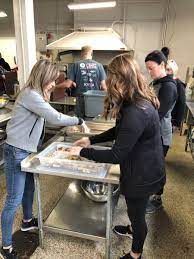 Where we serve meals to the community with a nice big helping of jesus. Monclova Primary On Twitter Last Night Some Of The Monclova Staff Served At Vision Kitchen In South Toledo We Prepared A Meal And Desserts For Over 80 People Proud Of Our Commitment