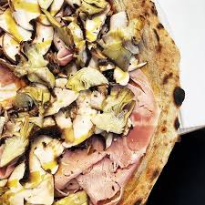 Les Bonnes Pizza De Roco Qui Permettent De Commencer La Semaine De Bonne Humeur Food Yummy Miam Photooftheday Foodgasm Foodpor Hawaiian Pizza Food Pizza