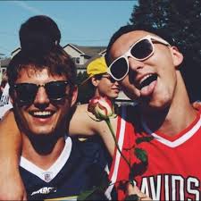 Josh Ames (@JoshAmes12)