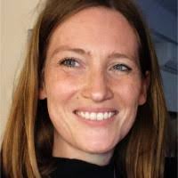 10+ profili “Annika”