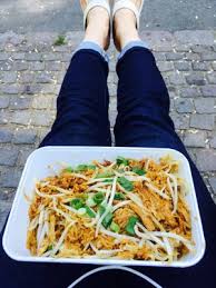 Im chili haus auf der rüttenscheiderstraße gibt es neben der haupt speisekarte auch eine mittags karte. Chilli House Takeout Delivery 13 Photos 43 Reviews Pan Asian Ruttenscheider Str 49 Essen Nordrhein Westfalen Germany Restaurant Reviews Phone Number Yelp