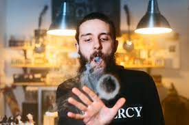 There are different and amazing tricks which may include ghost inhale, waterfall, tornado, blowing os, french inhale, vapor bubble, and so forth. The Most Popular Vape Tricks And Smoke Tricks How To Do Them