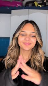 Sandra Schwittau Bart