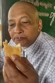 le Devuelven el carro al Apóstol...