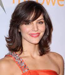 Another short haircut with textured hair look is here. Layered Wavy Hairstyles For Oval Faces Long Medium Short Hair Cuts